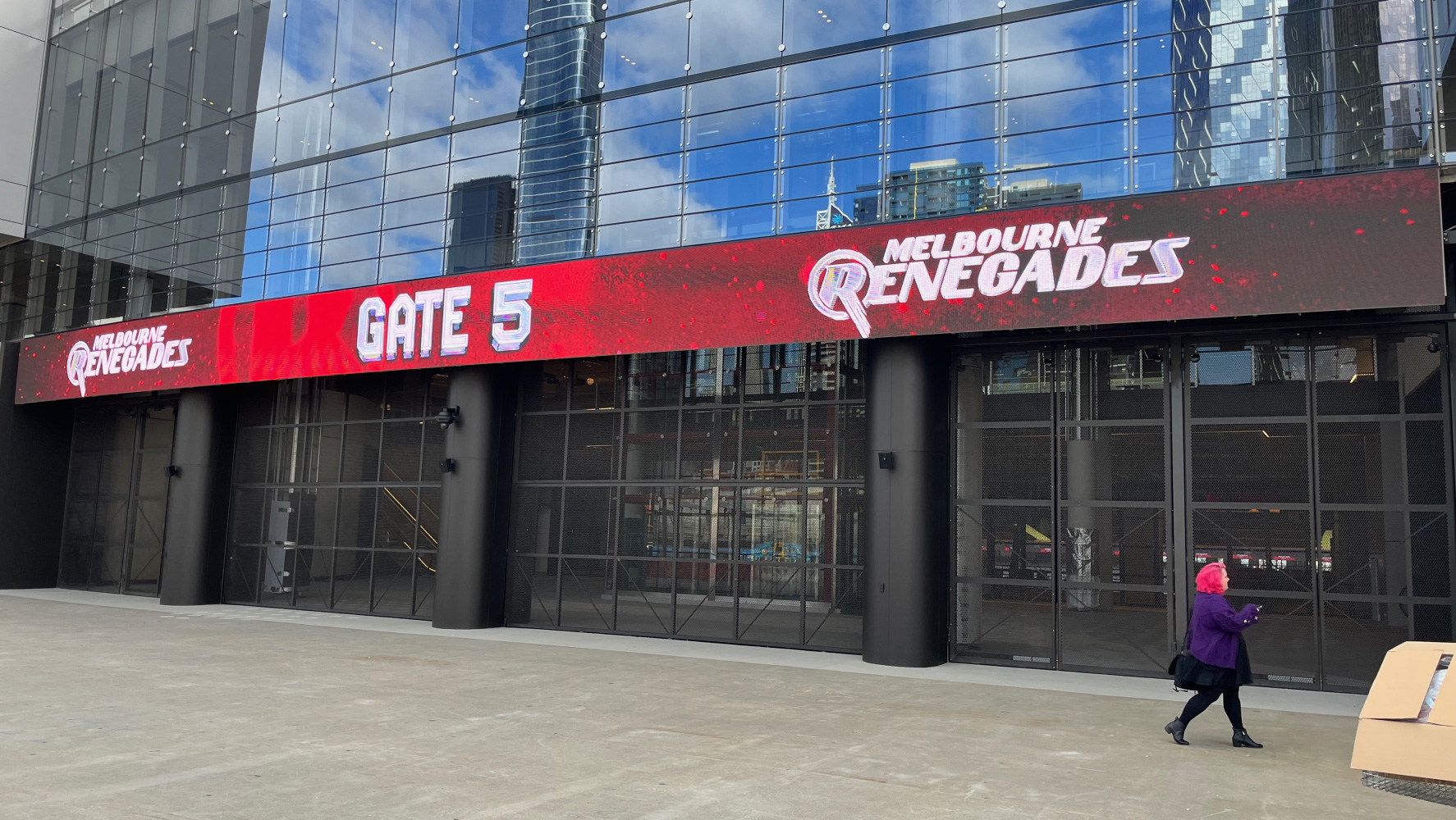 Gate 5 LED - Photo 3